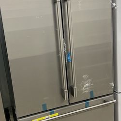 New Frigidaire Professional French Door Refrigerator  - Counter Depth  / Floor Model