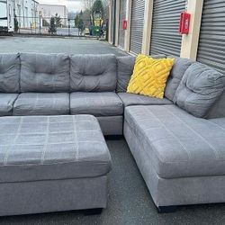 Sectional Couch 