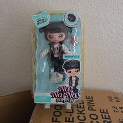 Na!Na!Na!Surprise Glam Series Maxwell Dane Fashion Doll