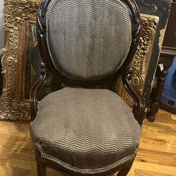 Victorian Mahogany Ladies Parlor Chair