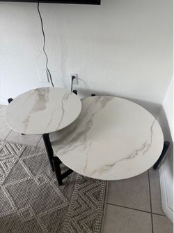 2  mesas de centro