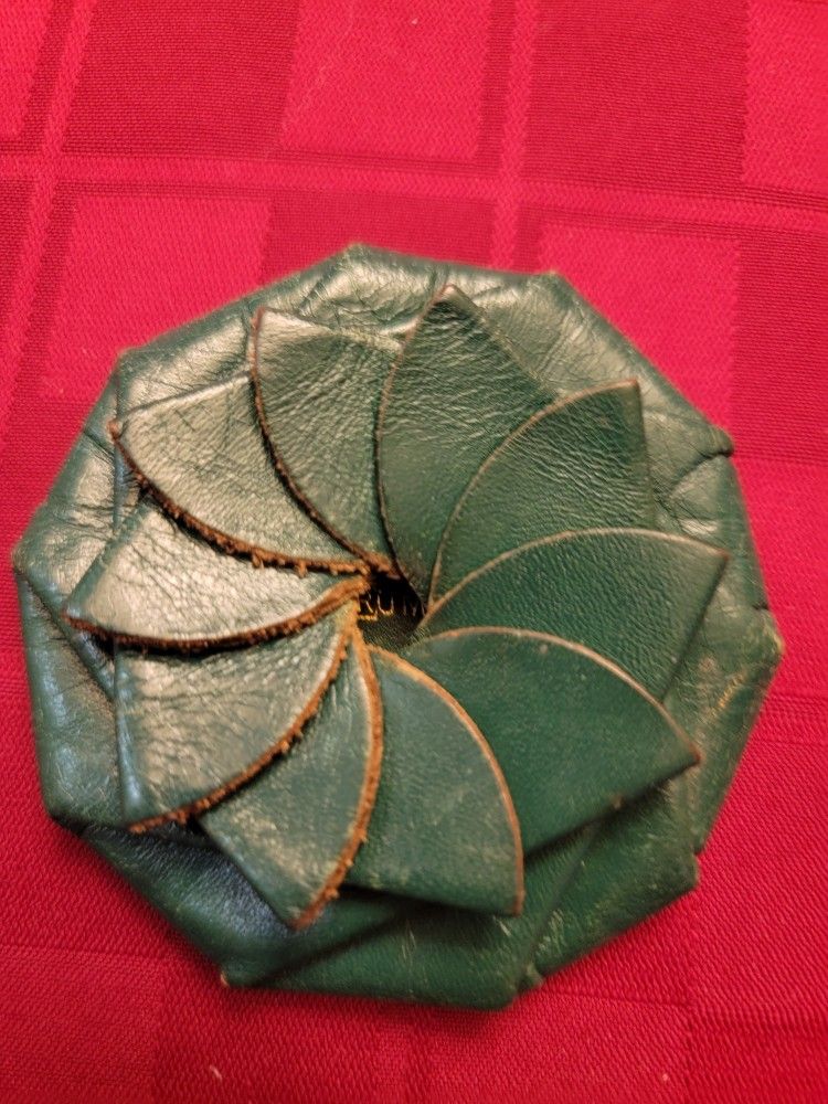 Vintage Leather Pinwheel Coin Purse