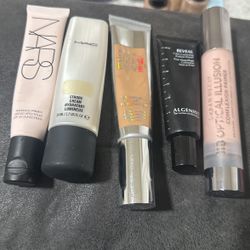 Make Up 