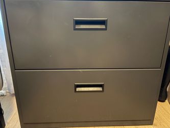 Metal lateral file cabinet