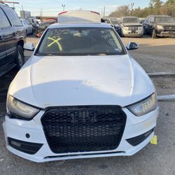 2013 AUDI A4 2.0 TURBO FWD FOR PARTS/PARA PARTES