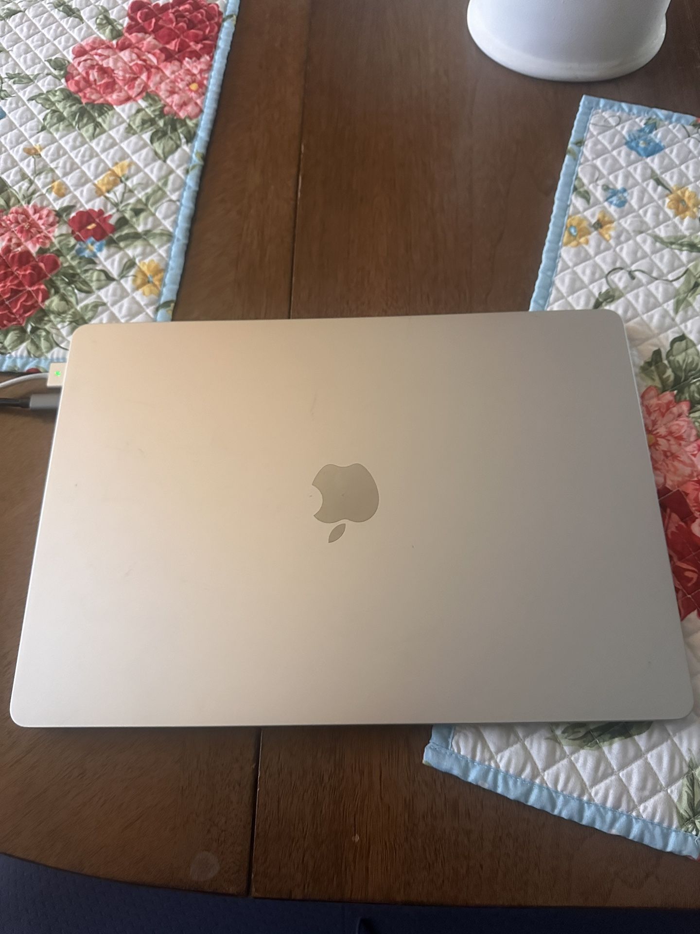 MacBook Air 2023-M2 Chip