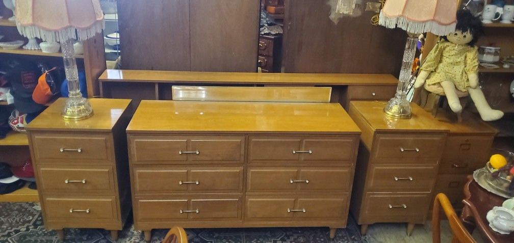 Mid-Century Modern Bedroom Set L.A Period Queen or King Bookcase Headboard