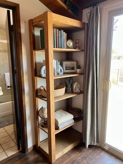 : Tall Solid Wood Open Bookshelf / Display Shelving Unit – Golden Oak