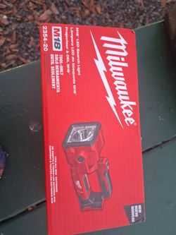 Milwaukee M18 LED Search Light Tool Only