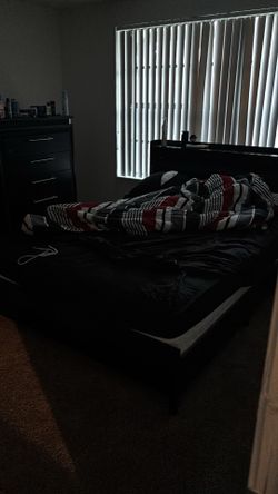 2 piece queen bedroom set with mattress