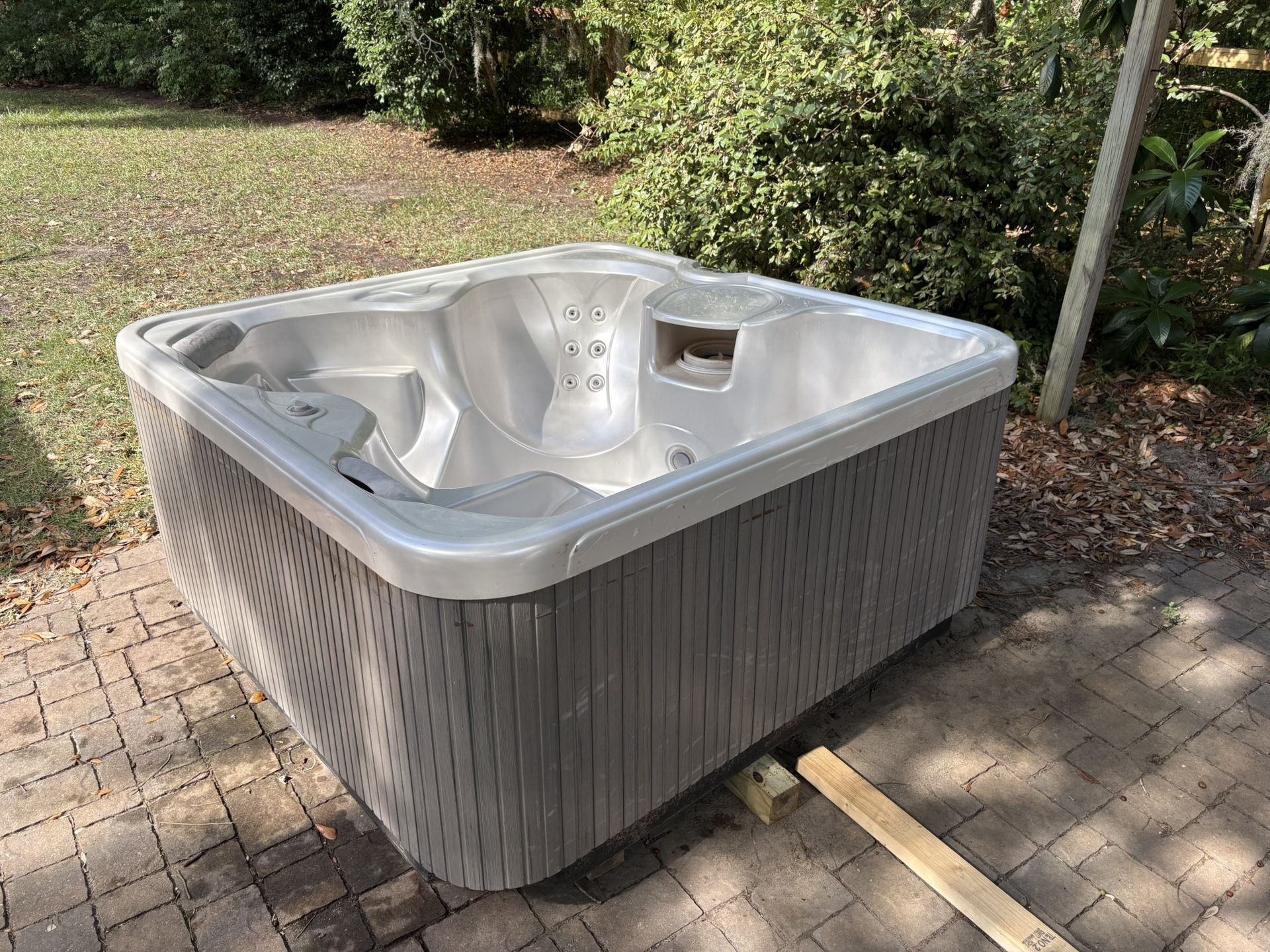 Hot Tub!! 