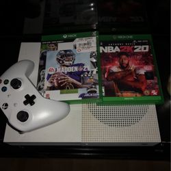xbox one w gta5,  madden 21,  2k20