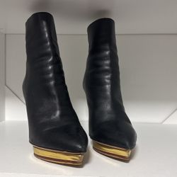 Charlotte Olympia  4’ Ankle Boot. Sexy