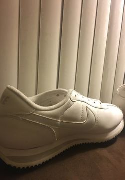 Size 9.5 Nike cortez