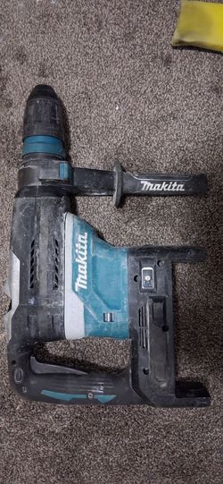 Makita hammer drill.