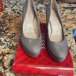  Guess heels