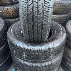 265/70/16 GOODYEAR WRANGLER SEMI NEW 95%TREAD LIFE $300 PRICE INCLUDE INSTALACIÓN AND BALANCE.