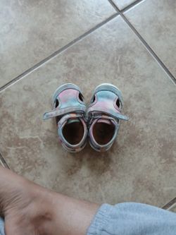Striderite Sandals Size 5 ( Small Kids)