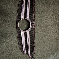 Mercedes Benz Grill
