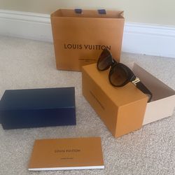 Sunglasses Louis Vuitton