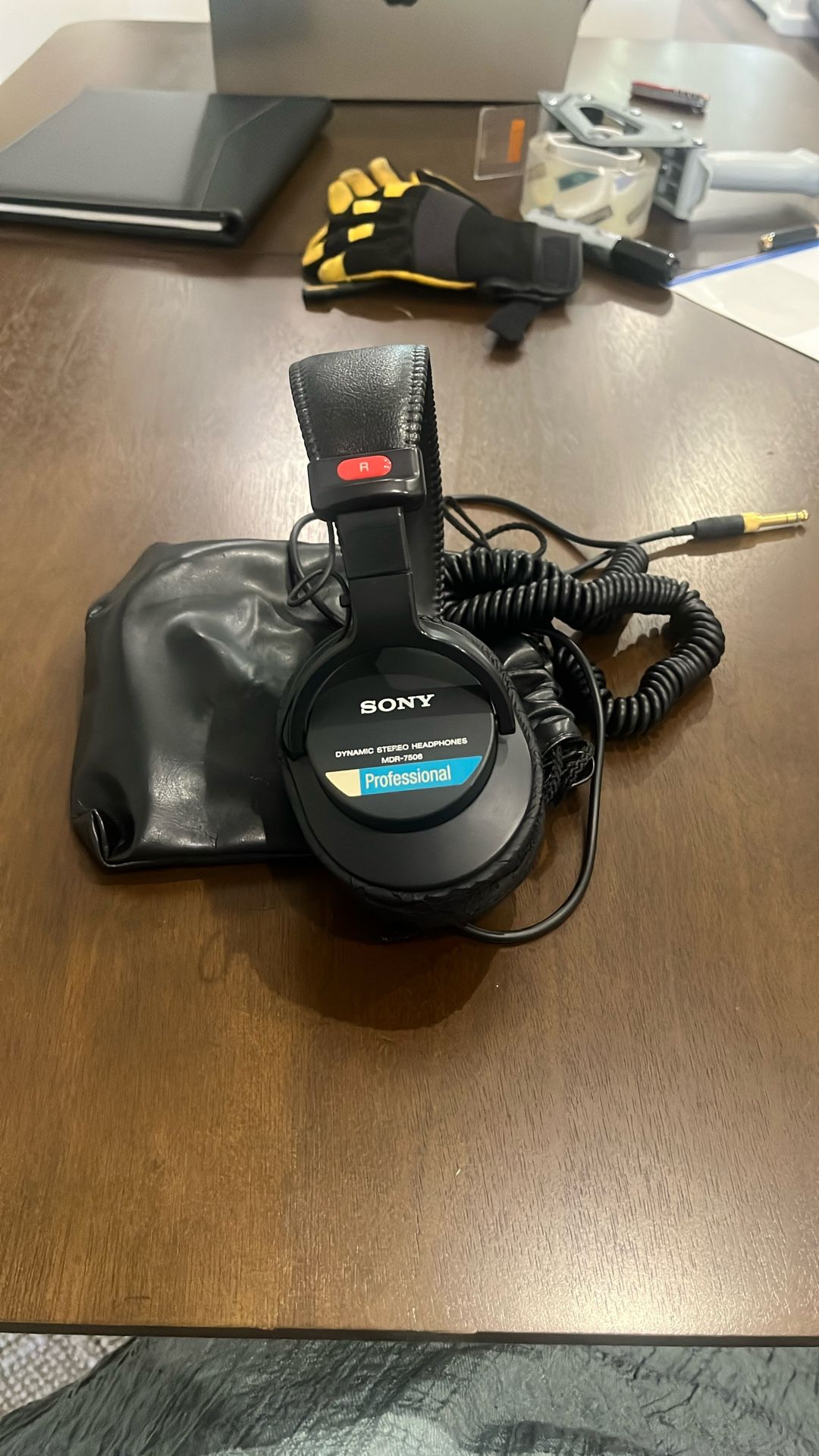Sony MDR-7506 Professional Headphones