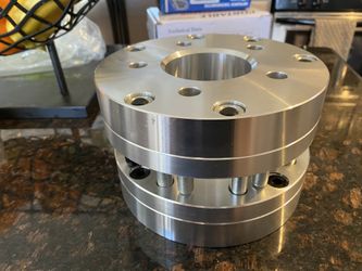 8/6.5. Lug tire adapters