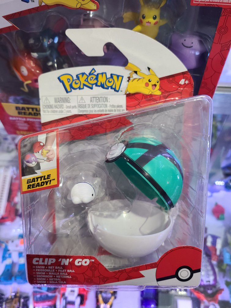 Pokemon Clip N Go Snom Figure Net Ball Jazzwares