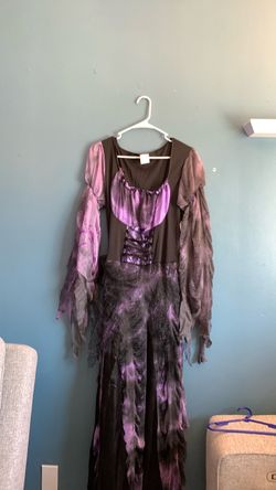 HALLOWEEN WITCH ADULT SIZE XL 16-18 AND 2XL (20) COSTUME