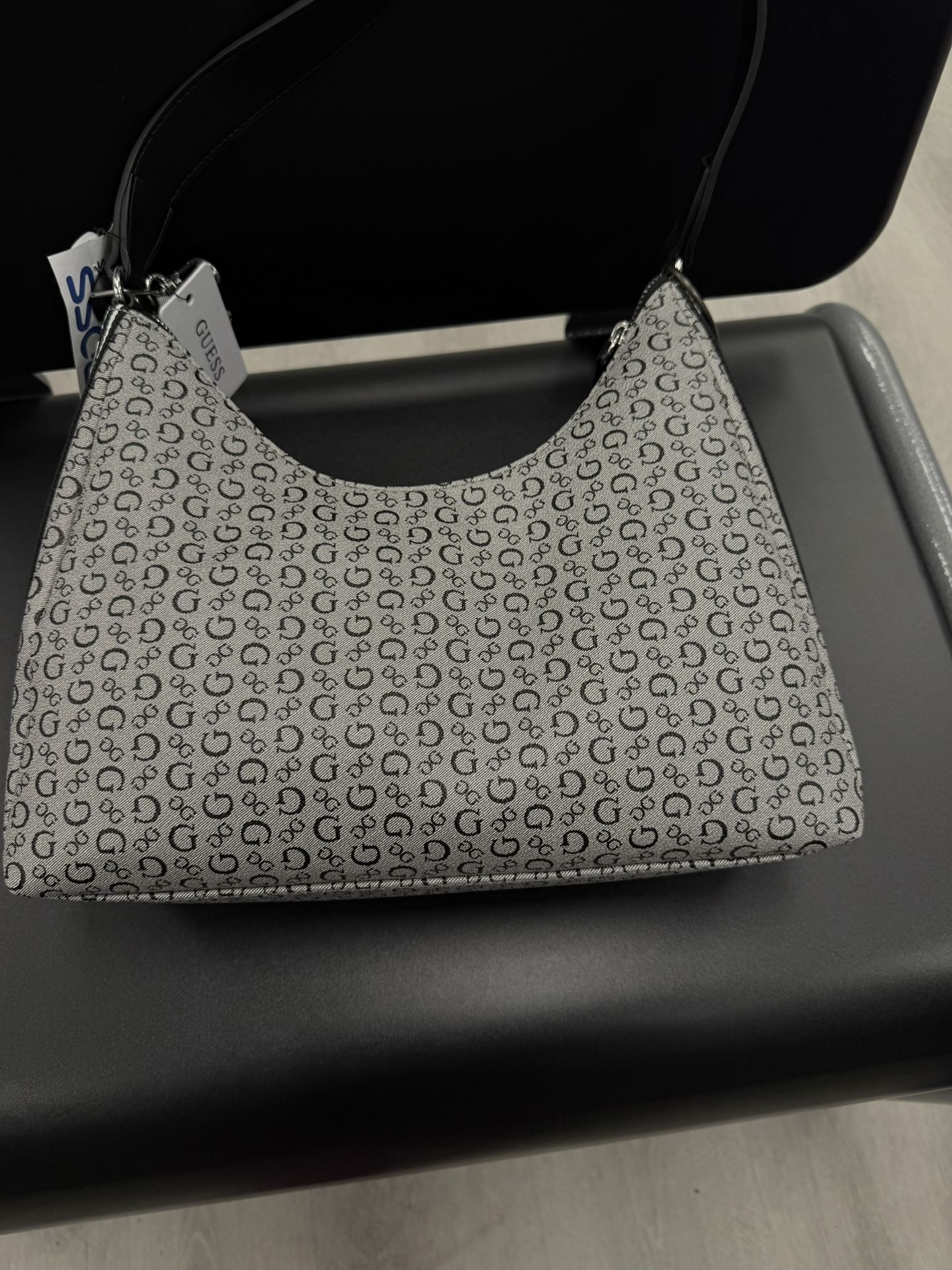 guess purse