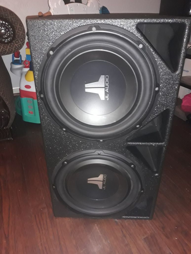 12's JL Audio and pro box