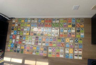 Large Pokémon Trading Card Collection Lot
