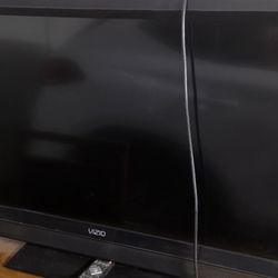 32" Vizio TV 