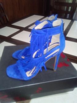 New Steve Madden hills.Size 8