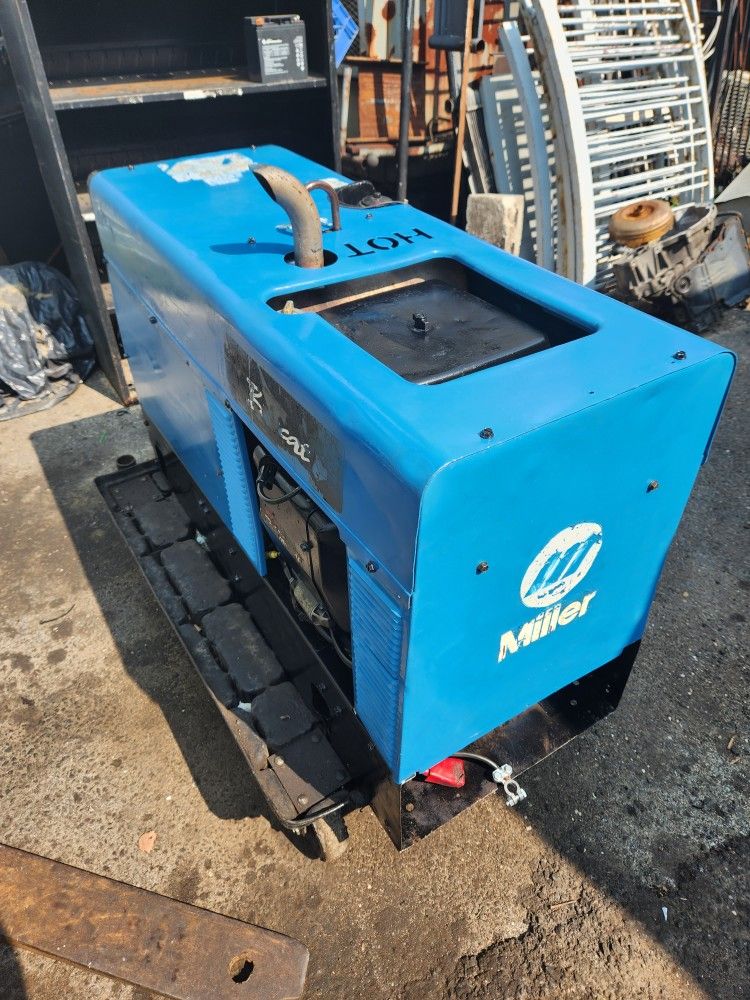 Miller Bobcat 225 Amps Welder Generator