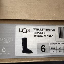 UGG Women's Bailey Button Triplet II