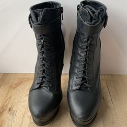 Steve Madden Boots