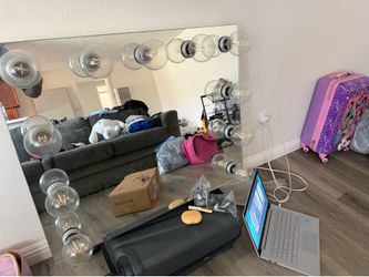 Vanity mirror . Works fine