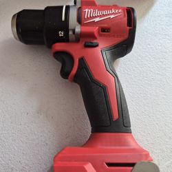 Milwaukee 1/2 Drill