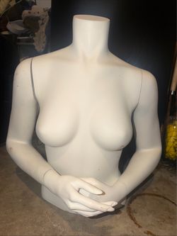 2 Female Dress Forms Mannequin Torso Displays – Boutique Retail Sewing Display