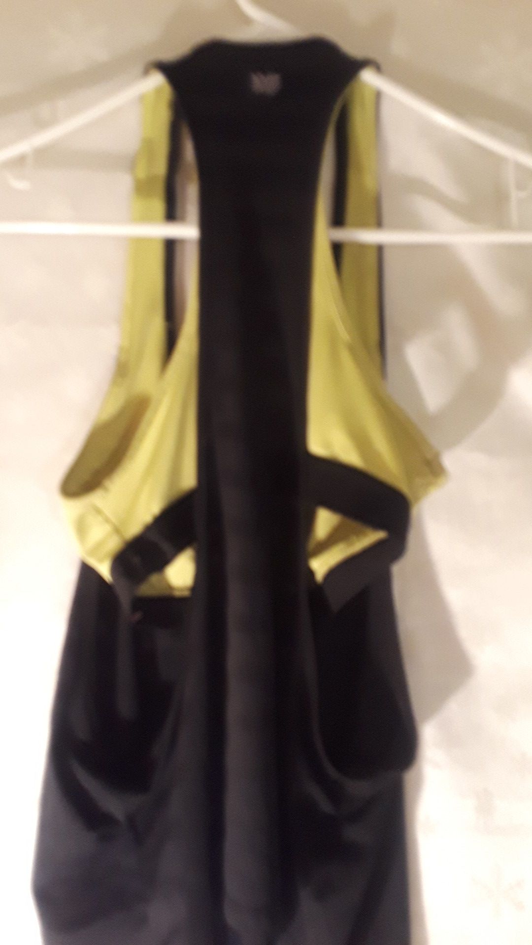 Workout top small $1