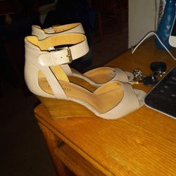 Womans Nine West Wedge Sandals