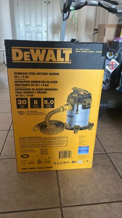 DeWalt stainless steel wet/dry vacuum 30L/8 Gal