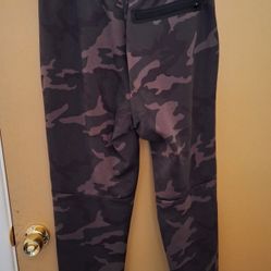 American Eagle Men's Camouflage Joggers Size Medium 