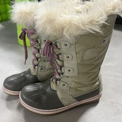 Sorel Winter Boots Size 6