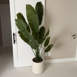 Faux Banana Leaf Tree