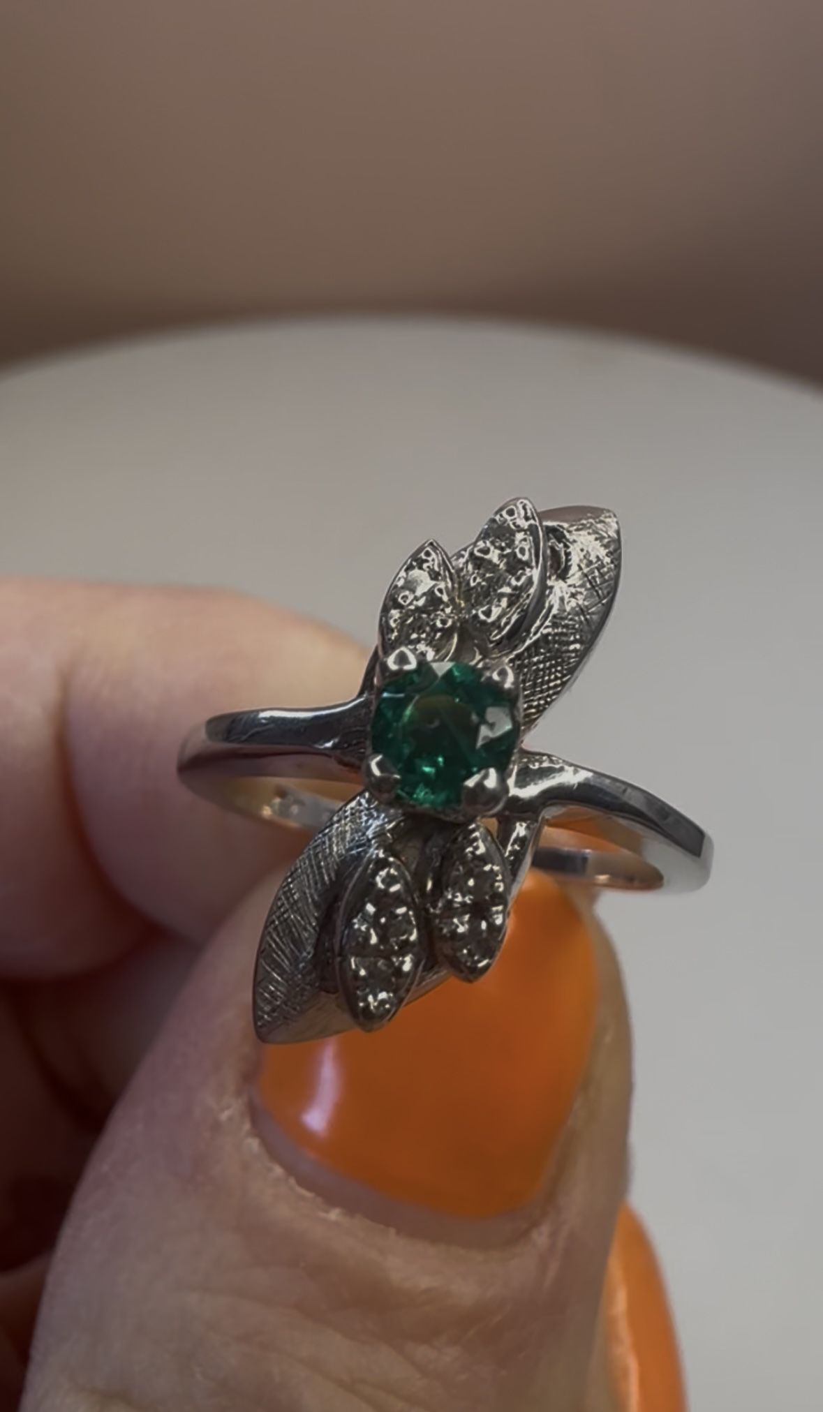 Vintage 14k white gold Natural Emerald , Diamonds Ring , weight 4 grams , size 5,5 !