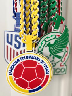 Cadenas de colombia/mexico 3D