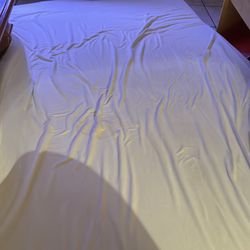 Foam mattress topper