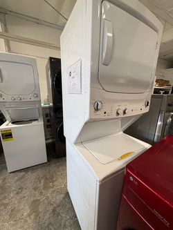 GE Stacked gas  Washer Dryer Laundry Center