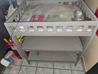 Delta children changing table
